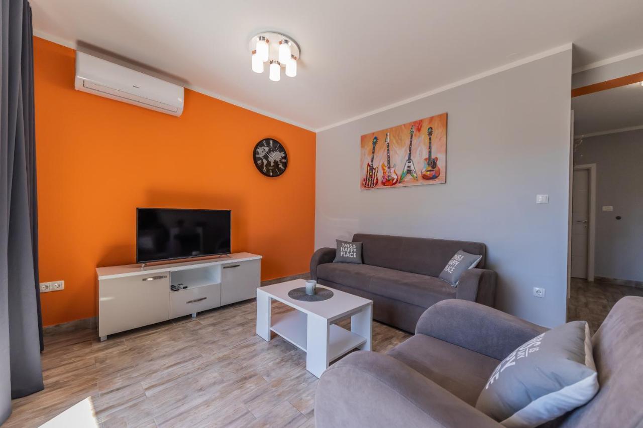 Maryann Apartment Kastela Bagian luar foto