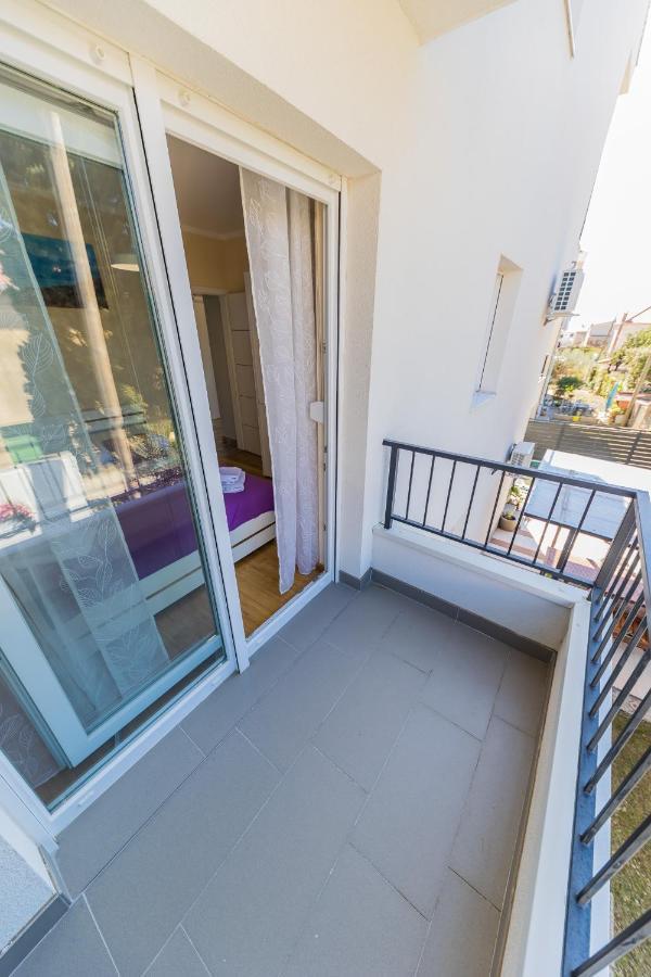 Maryann Apartment Kastela Bagian luar foto